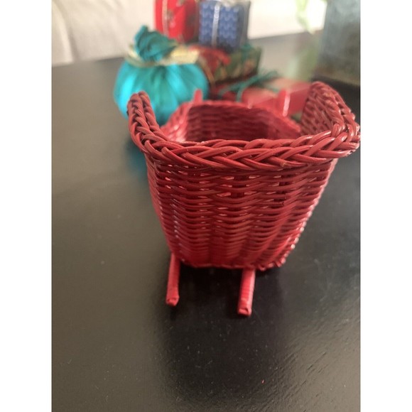 Vintage Red Wicker Christmas Sleigh Basket Decorative Holiday Centerpiece gift - Picture 7 of 11